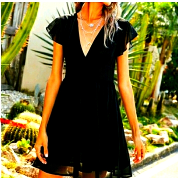 Dresses & Skirts - Black gauze dress
